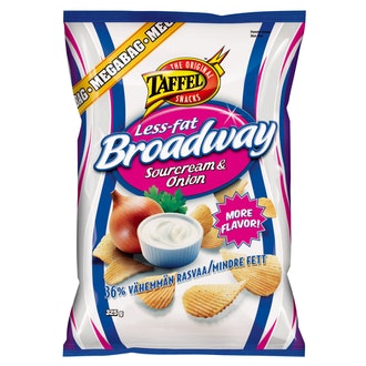 Taffel Broadway Less Fat ranskankerma sipuli maustettu perunalastu 325g