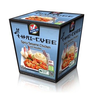 320g Kitchen Joy Thai-Cube Spicy Sesame -kanaa ja nuudeleita pakasteateria